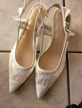 a New Day Milan Slingback Pumps Cream lace